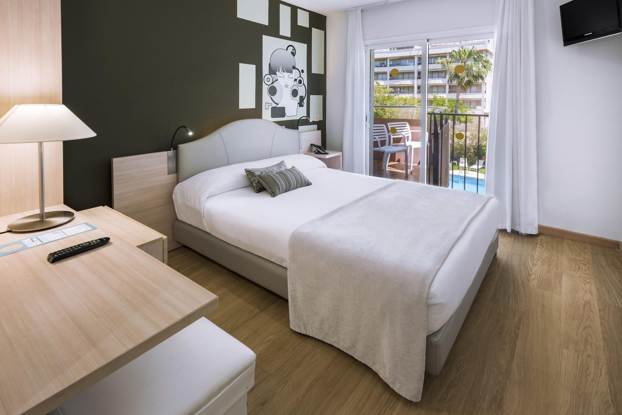 Monica Hotel Cambrils Bagian luar foto